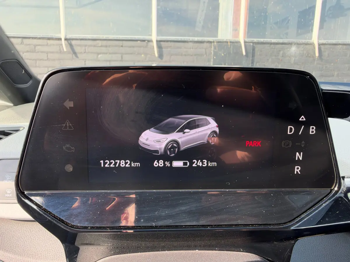 First Max 58 kWh **PANODAK+LANE ASSIST+CAMERA+HEAD UP+MASSAGE STOELEN+CARPLAY**