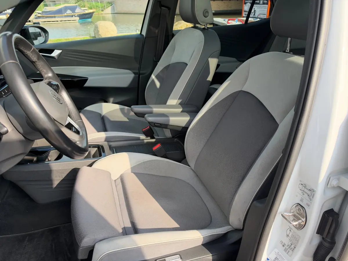 First Max 58 kWh **PANODAK+LANE ASSIST+CAMERA+HEAD UP+MASSAGE STOELEN+CARPLAY**