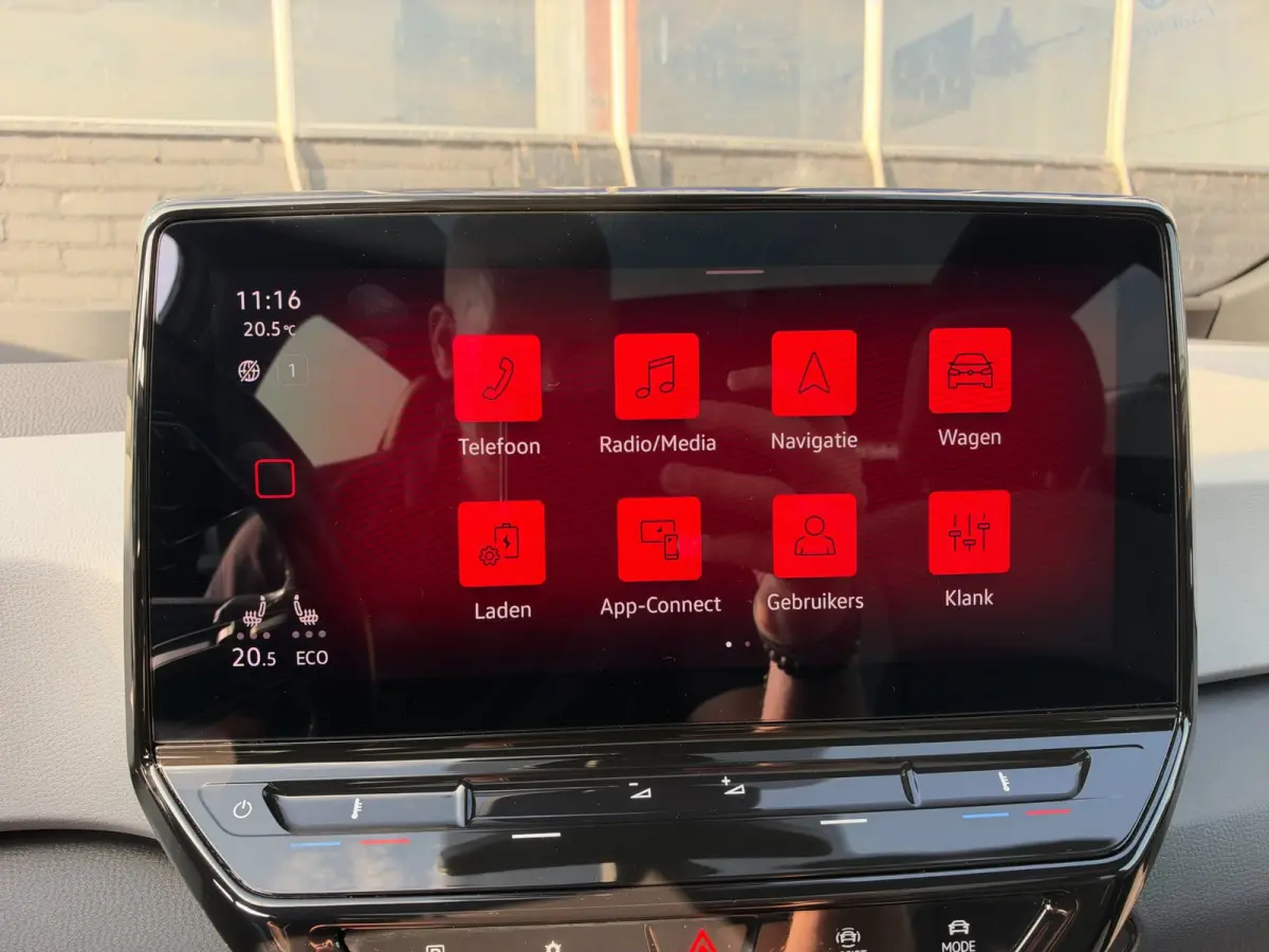 First Max 58 kWh **PANODAK+LANE ASSIST+CAMERA+HEAD UP+MASSAGE STOELEN+CARPLAY**