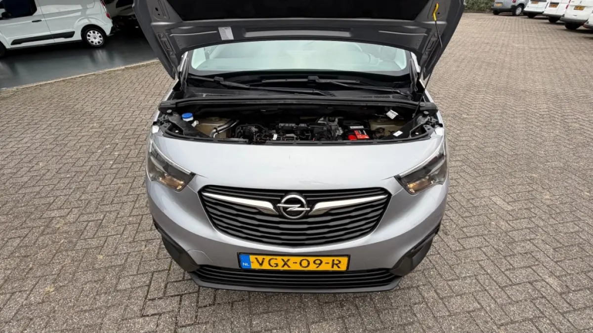 1.5D 75KW 102PK EURO 6 AIRCO/ CRUISE CONTROL/ CAMERA/ PARKEERSENSOREN/ 100% DEALERONDERHOUDEN
