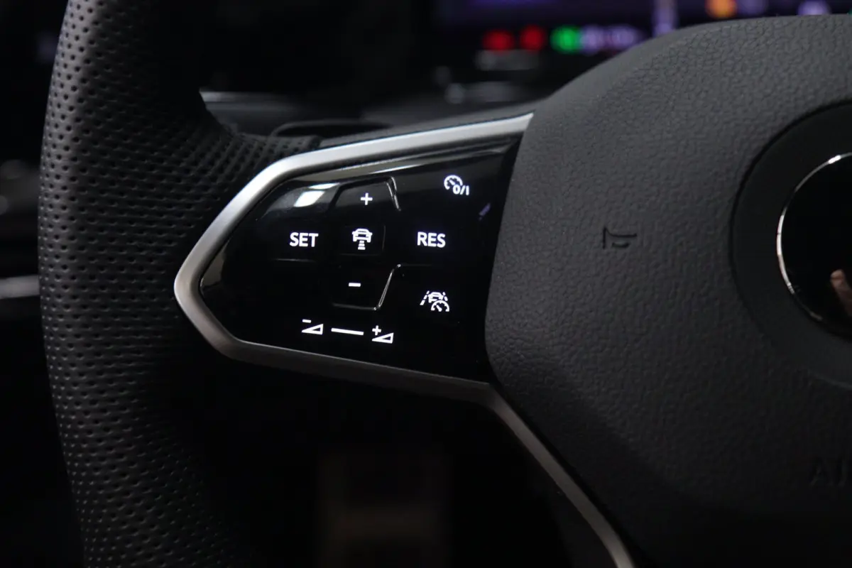 1.4 eHybrid GTE BLACKSTYLE/PANO/CARPLAY/SFEERVER/VOL