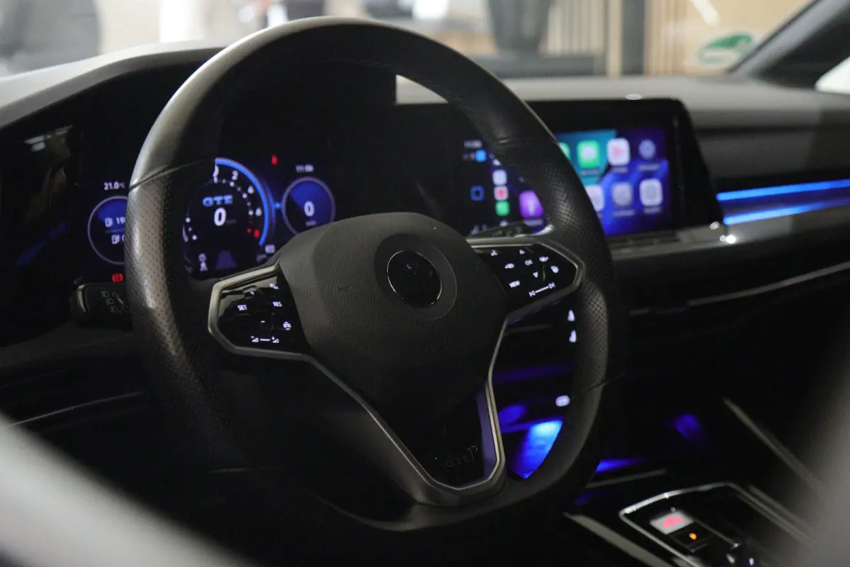 1.4 eHybrid GTE BLACKSTYLE/PANO/CARPLAY/SFEERVER/VOL