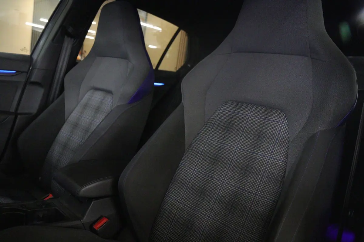 1.4 eHybrid GTE BLACKSTYLE/PANO/CARPLAY/SFEERVER/VOL