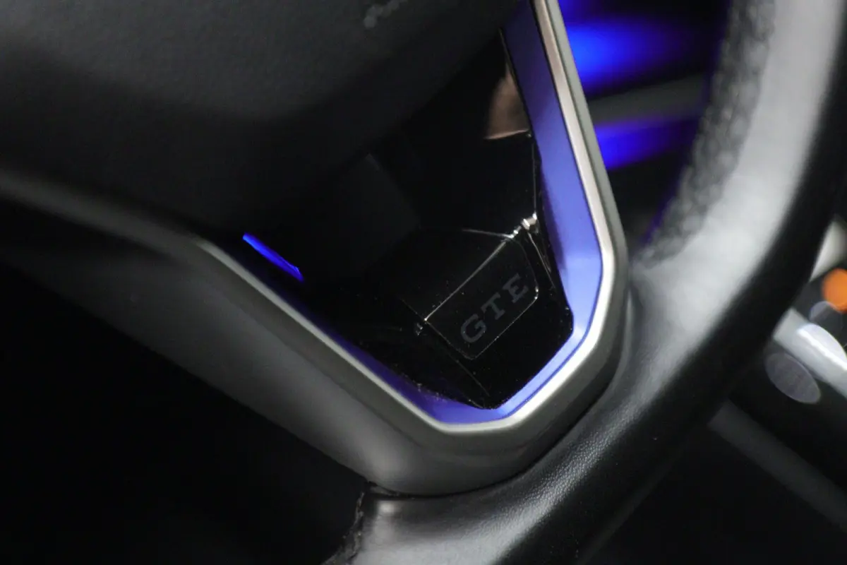 1.4 eHybrid GTE BLACKSTYLE/PANO/CARPLAY/SFEERVER/VOL