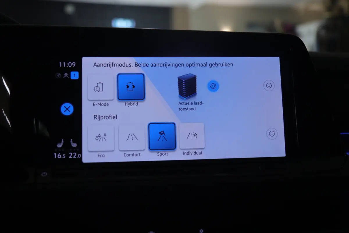1.4 eHybrid GTE BLACKSTYLE/PANO/CARPLAY/SFEERVER/VOL