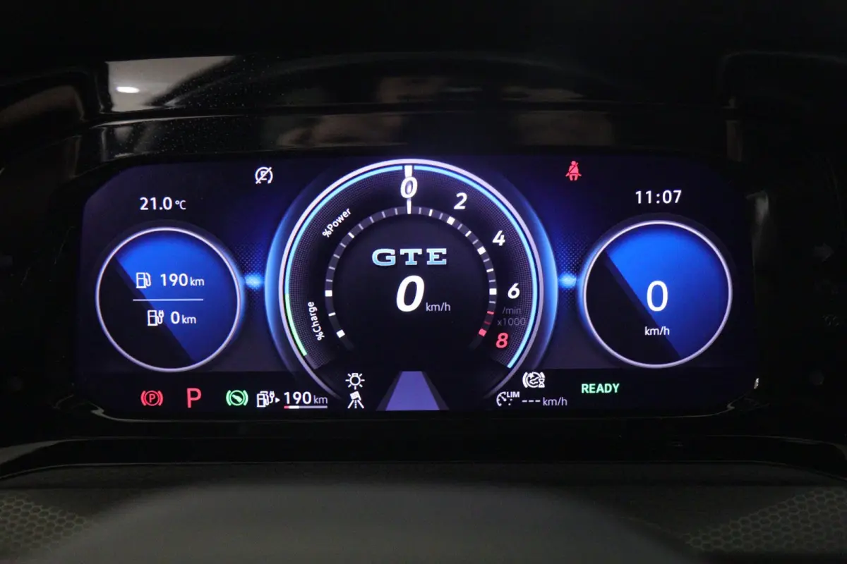 1.4 eHybrid GTE BLACKSTYLE/PANO/CARPLAY/SFEERVER/VOL