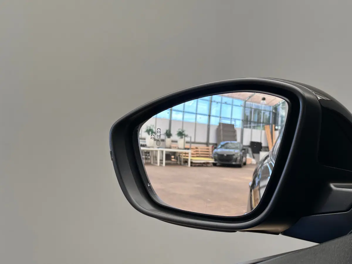 EV GT Pack 50 kWh Adaptieve Cruise | Stoelverwarming | Camera | Parkeersensoren Rondom | Carplay | Digitaal Dashboard | Achteruitrijcamera | Airco (automatisch) | Apple Carplay/Android Auto|