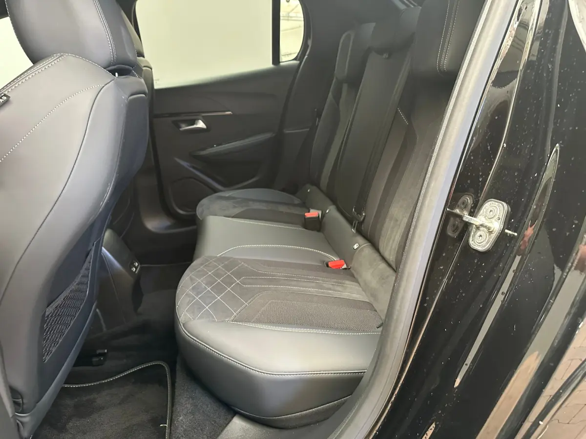 EV GT Pack 50 kWh Adaptieve Cruise | Stoelverwarming | Camera | Parkeersensoren Rondom | Carplay | Digitaal Dashboard | Achteruitrijcamera | Airco (automatisch) | Apple Carplay/Android Auto|