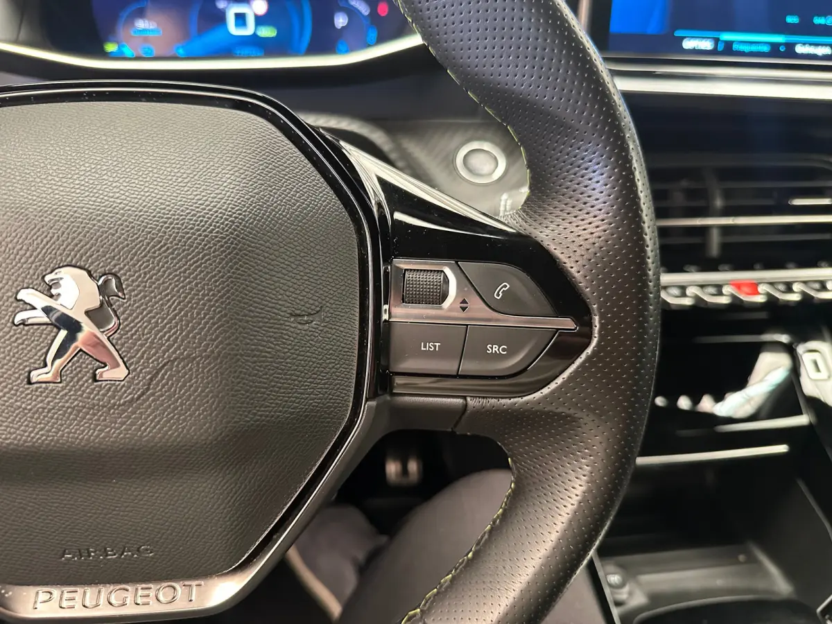 EV GT Pack 50 kWh Adaptieve Cruise | Stoelverwarming | Camera | Parkeersensoren Rondom | Carplay | Digitaal Dashboard | Achteruitrijcamera | Airco (automatisch) | Apple Carplay/Android Auto|