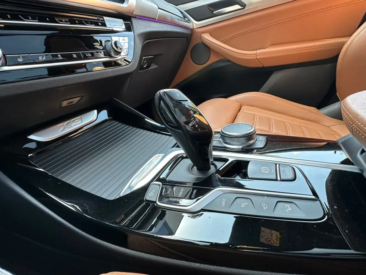 xDrive30e I M-Pakket I Pano I Leder I Head-Up I H&K I Dealer onderh.