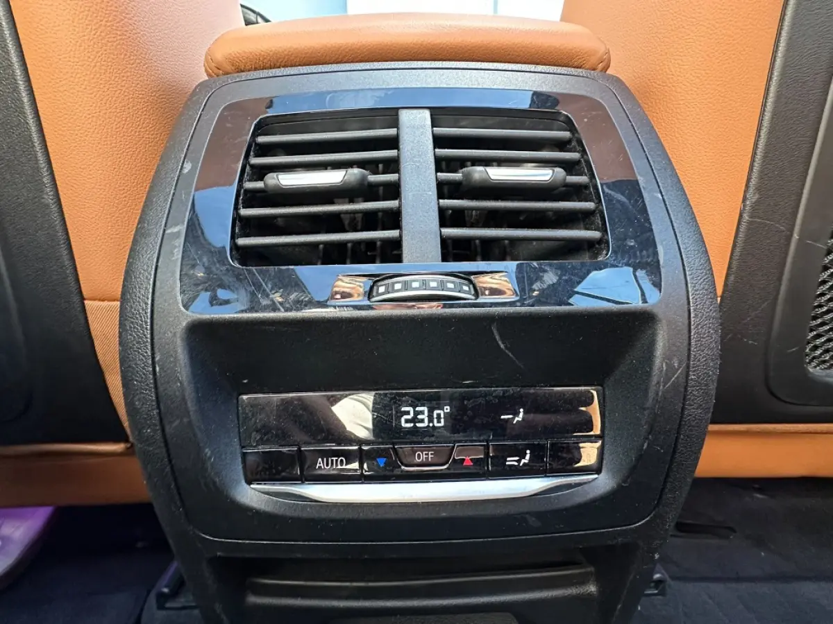 xDrive30e I M-Pakket I Pano I Leder I Head-Up I H&K I Dealer onderh.