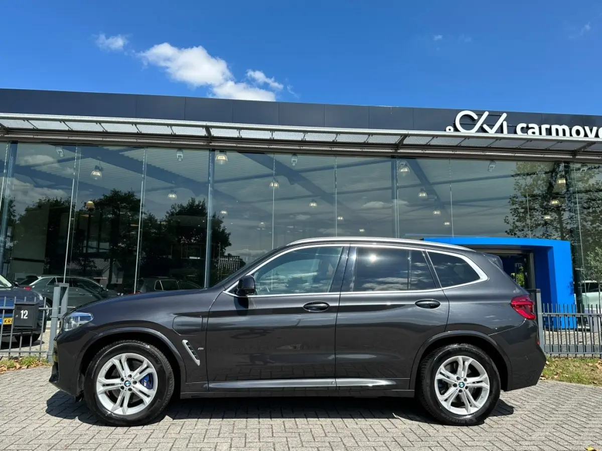 xDrive30e I M-Pakket I Pano I Leder I Head-Up I H&K I Dealer onderh.
