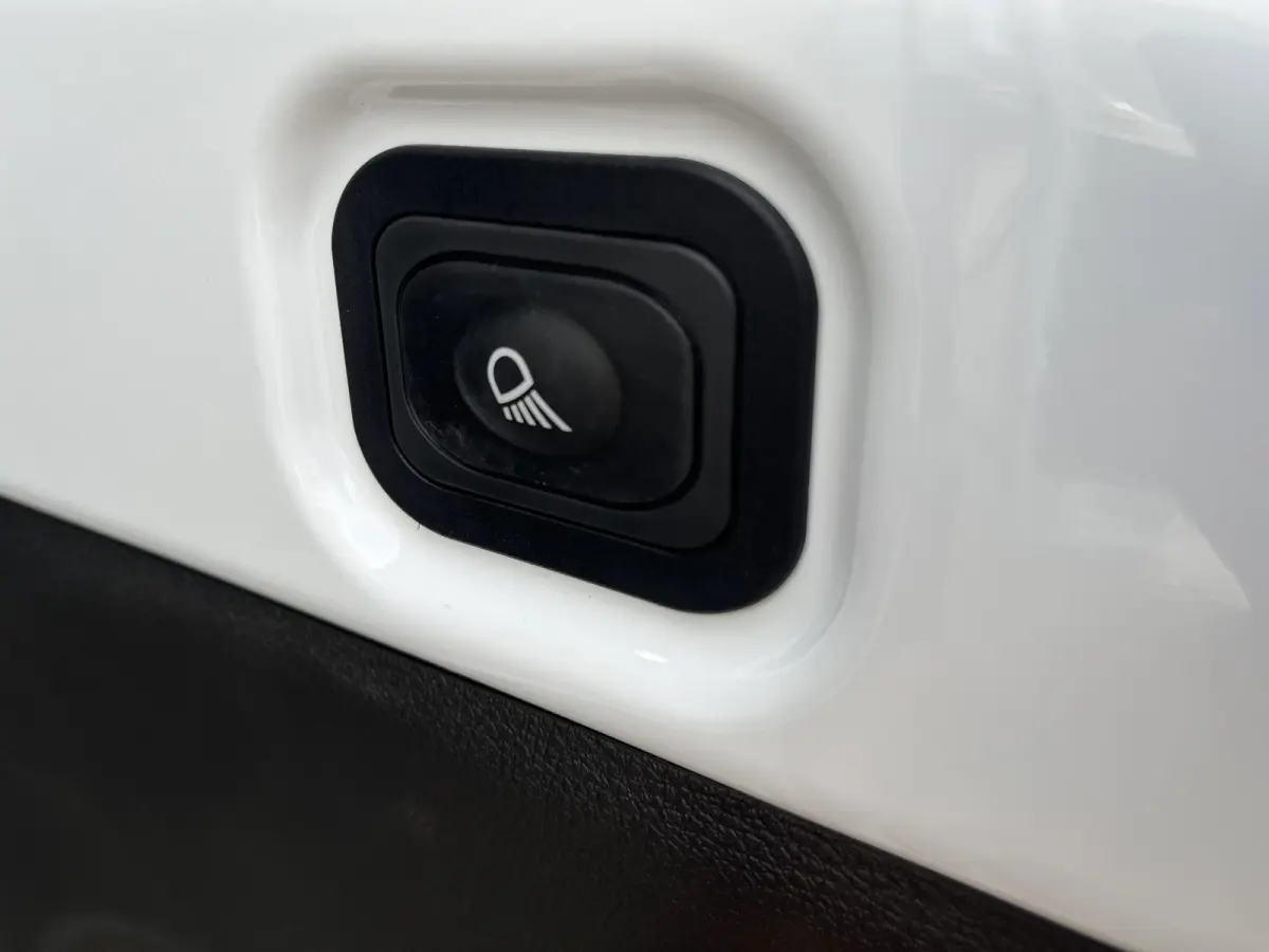 350 L3H2 Trend 68 kWh | Bliz | Achteruitrijdcamera | Navigatie | Adaptieve Cruise Control | Elektrisch Verstelbare Bestuurdersstoel |