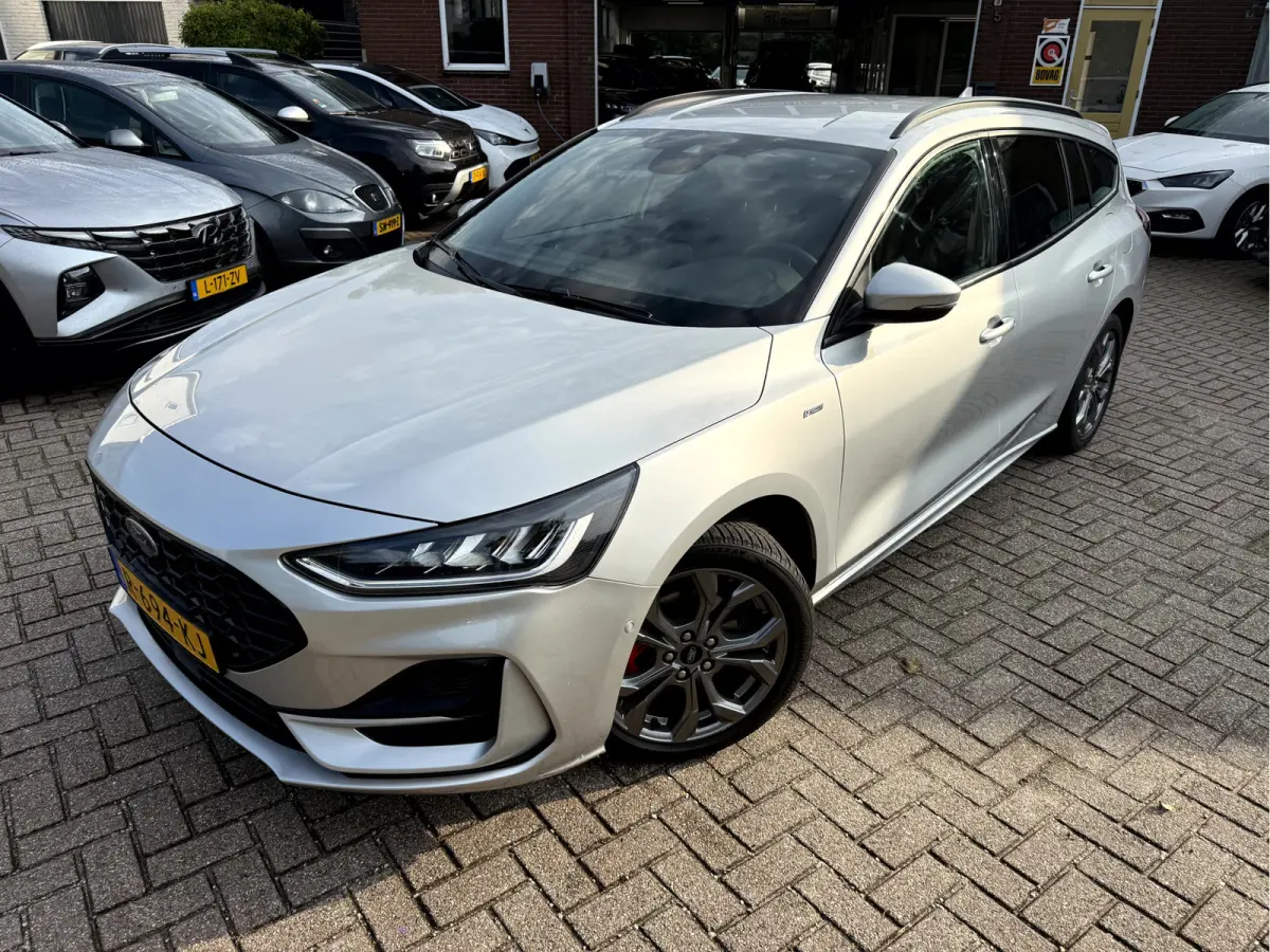1.0 EcoBoost Hybrid ST Line X Winterpakket, Camera, 17''Lmv