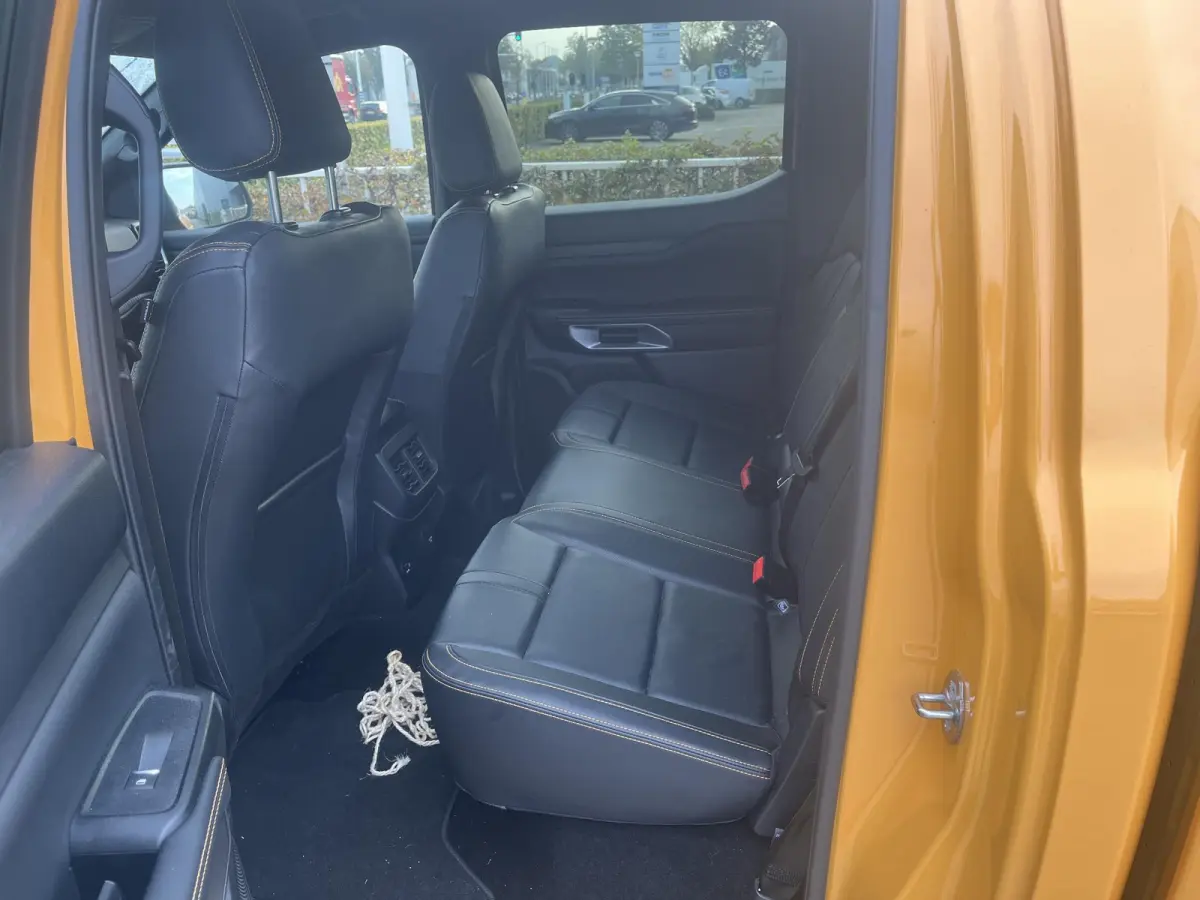 Plug in hybrid Wildtrak Double Cab 2.3 PHEV | Trekhaak | Cargo Area Pack | 4-wiel aandrijving | 3500kg trekgewicht |