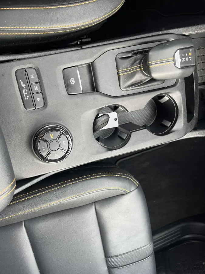 Plug in hybrid Wildtrak Double Cab 2.3 PHEV | Trekhaak | Cargo Area Pack | 4-wiel aandrijving | 3500kg trekgewicht |