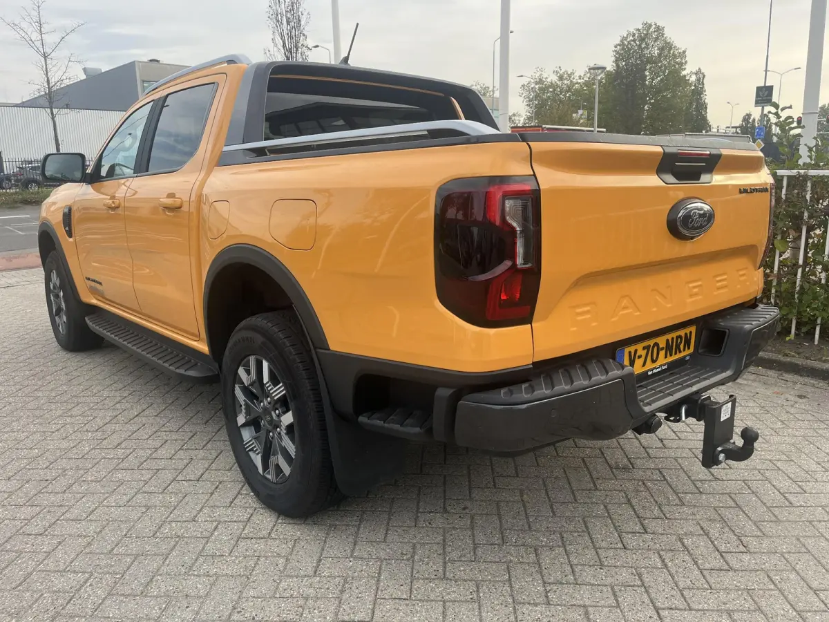 Plug in hybrid Wildtrak Double Cab 2.3 PHEV | Trekhaak | Cargo Area Pack | 4-wiel aandrijving | 3500kg trekgewicht |