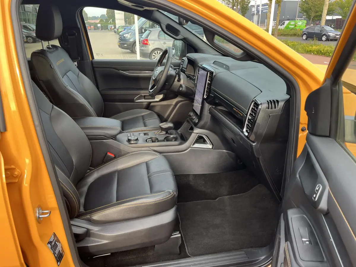 Plug in hybrid Wildtrak Double Cab 2.3 PHEV | Trekhaak | Cargo Area Pack | 4-wiel aandrijving | 3500kg trekgewicht |