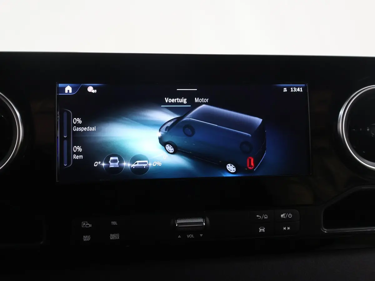317 CDI | AUT. | L3 H2 | DISTRONIC PLUS | 3-ZITS | SCHUIFDEUR L+R | NAVIGATIE | PARKEERCAMERA | CERTIFIED