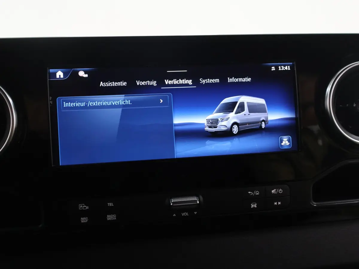 317 CDI | AUT. | L3 H2 | DISTRONIC PLUS | 3-ZITS | SCHUIFDEUR L+R | NAVIGATIE | PARKEERCAMERA | CERTIFIED