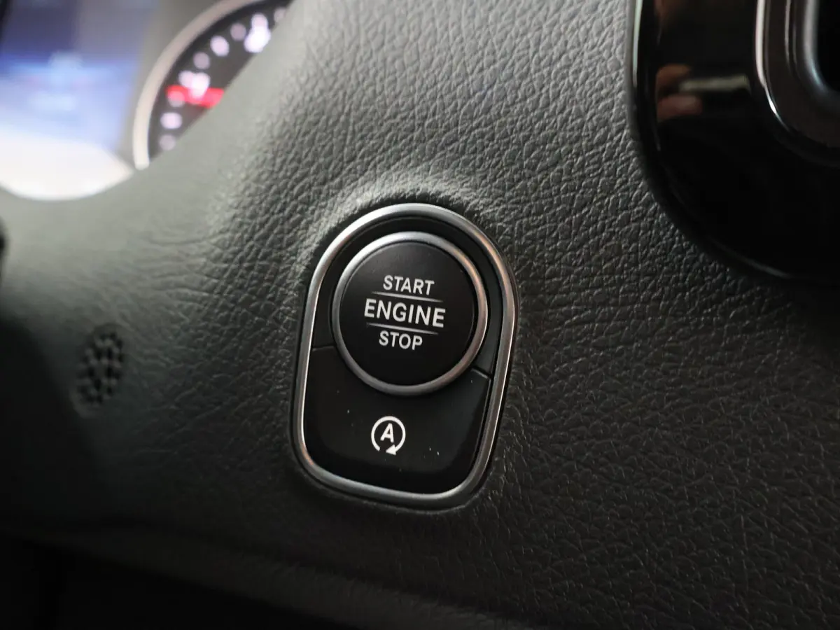 317 CDI | AUT. | L3 H2 | DISTRONIC PLUS | 3-ZITS | SCHUIFDEUR L+R | NAVIGATIE | PARKEERCAMERA | CERTIFIED