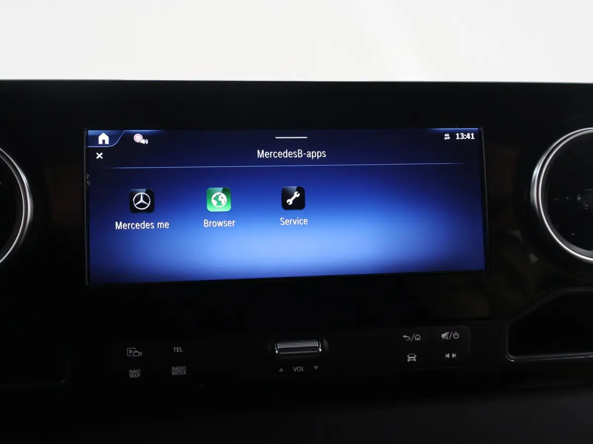 317 CDI | AUT. | L3 H2 | DISTRONIC PLUS | 3-ZITS | SCHUIFDEUR L+R | NAVIGATIE | PARKEERCAMERA | CERTIFIED