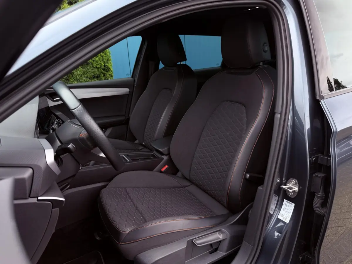 1.5 TSI 150PK! FR Business Intense TREKH | ADAPT.CRUISE | CARPLAY | CAM | SFEERVERL. | NAV | LED | NAP | 1'EIG