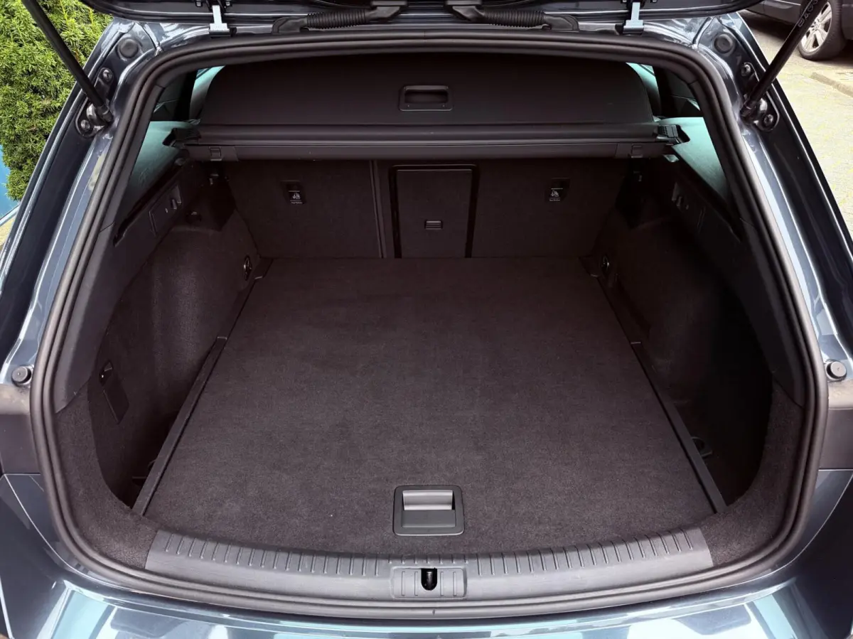 1.5 TSI 150PK! FR Business Intense TREKH | ADAPT.CRUISE | CARPLAY | CAM | SFEERVERL. | NAV | LED | NAP | 1'EIG