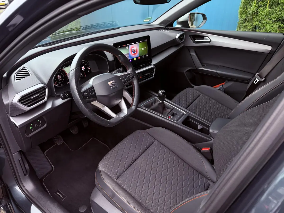1.5 TSI 150PK! FR Business Intense TREKH | ADAPT.CRUISE | CARPLAY | CAM | SFEERVERL. | NAV | LED | NAP | 1'EIG