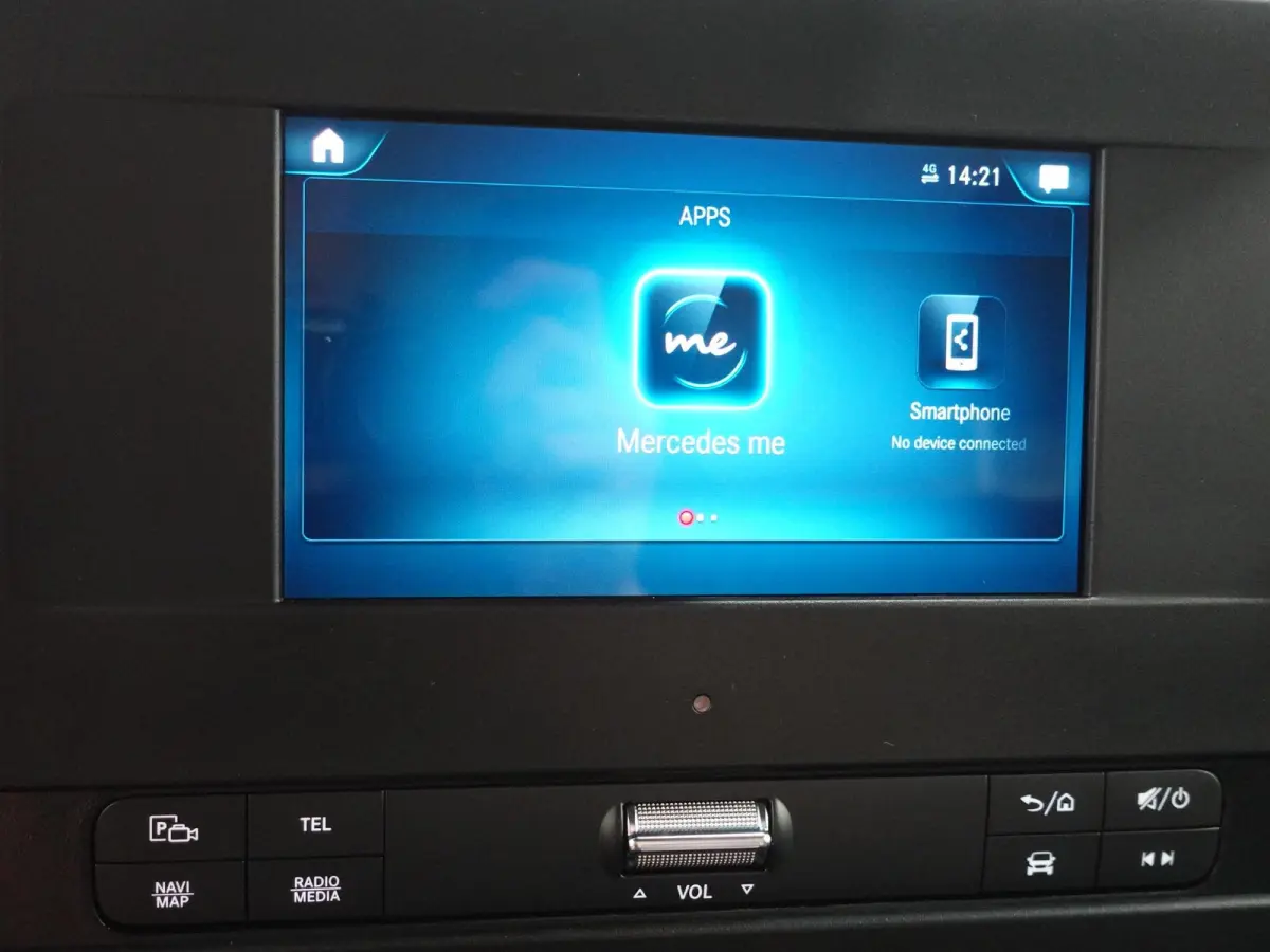 315 Automaat Bakwagen Laadklep Meubelbak Airco Cruise Control Camera Apple Carplay Navigatie