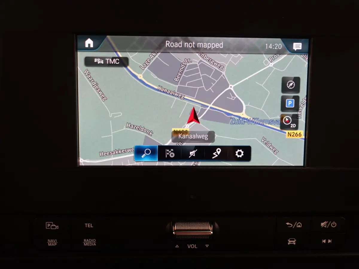 315 Automaat Bakwagen Laadklep Meubelbak Airco Cruise Control Camera Apple Carplay Navigatie