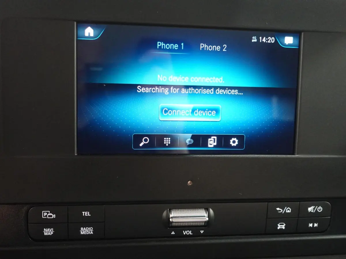 315 Automaat Bakwagen Laadklep Meubelbak Airco Cruise Control Camera Apple Carplay Navigatie