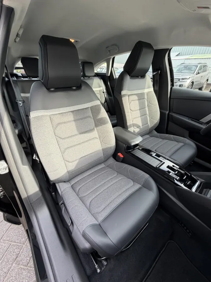 You 50 kWh (Camera - LED - Comfort Seats - Navigatie via APP - Automatische Airco - Apple Carplay)