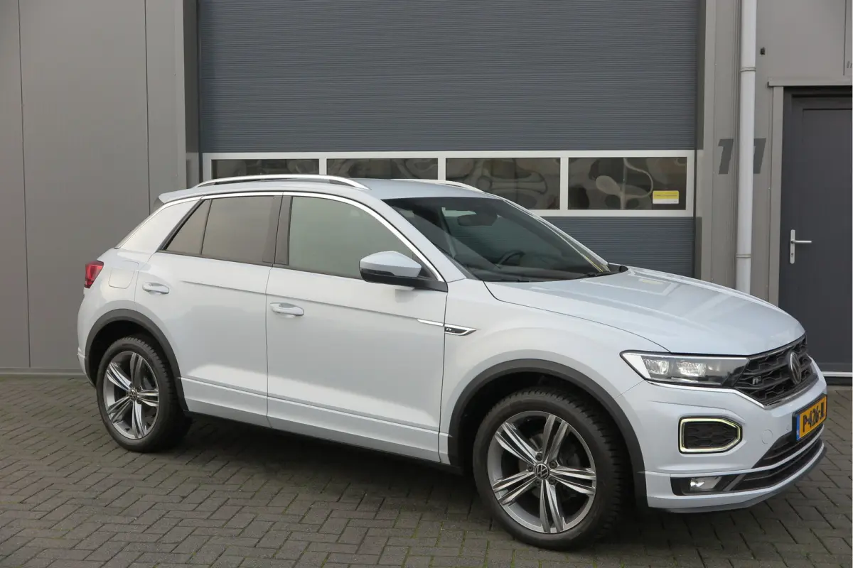 1.5 TSI 150pk DSG Sport Business R-Line Keyless, LED,Camera, Virtual cockpit,Navigatie, Stoelverwarming, Electr. Achterklep. Schakelmogelijkheid aan stuurwiel, etc