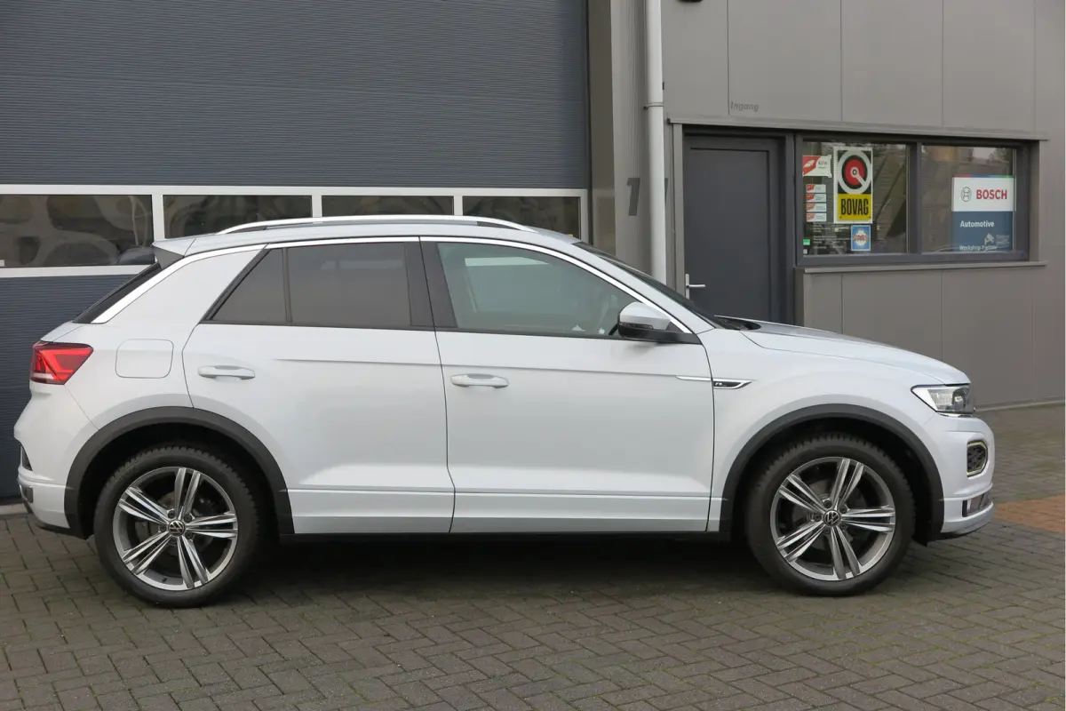 1.5 TSI 150pk DSG Sport Business R-Line Keyless, LED,Camera, Virtual cockpit,Navigatie, Stoelverwarming, Electr. Achterklep. Schakelmogelijkheid aan stuurwiel, etc