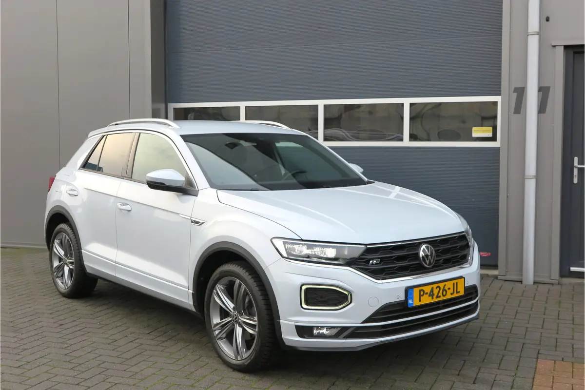 1.5 TSI 150pk DSG Sport Business R-Line Keyless, LED,Camera, Virtual cockpit,Navigatie, Stoelverwarming, Electr. Achterklep. Schakelmogelijkheid aan stuurwiel, etc