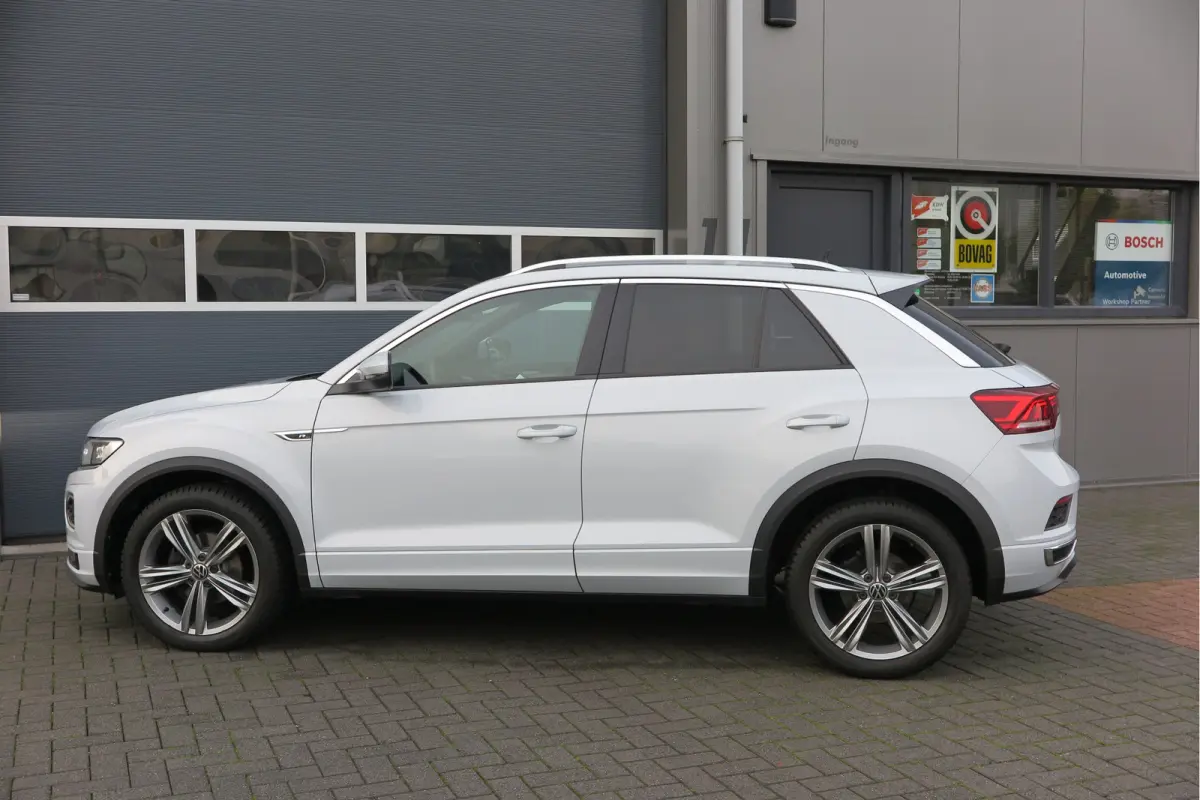 1.5 TSI 150pk DSG Sport Business R-Line Keyless, LED,Camera, Virtual cockpit,Navigatie, Stoelverwarming, Electr. Achterklep. Schakelmogelijkheid aan stuurwiel, etc