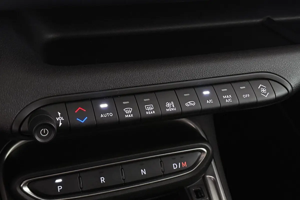 1.2 e-Hybrid Summit Adaptive Cruise Keyless JBL Full-LED