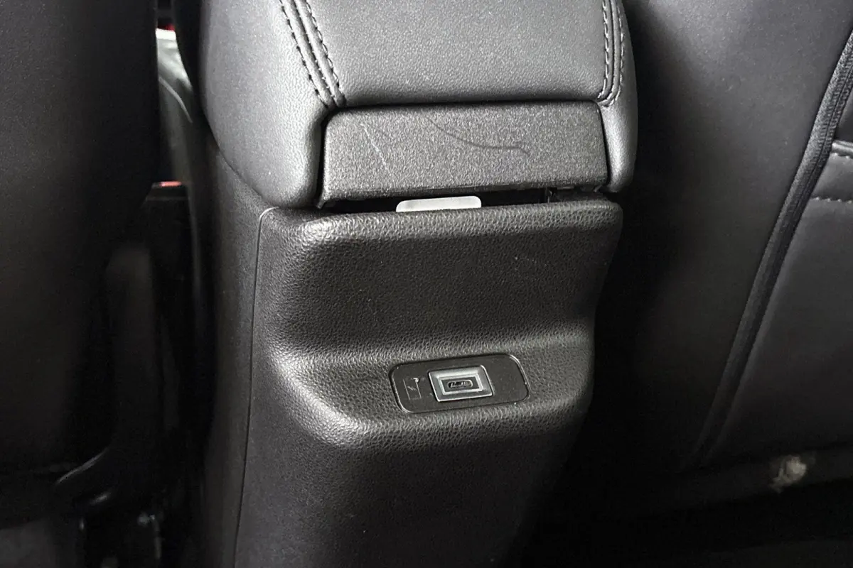 1.2 e-Hybrid Summit Adaptive Cruise Keyless JBL Full-LED