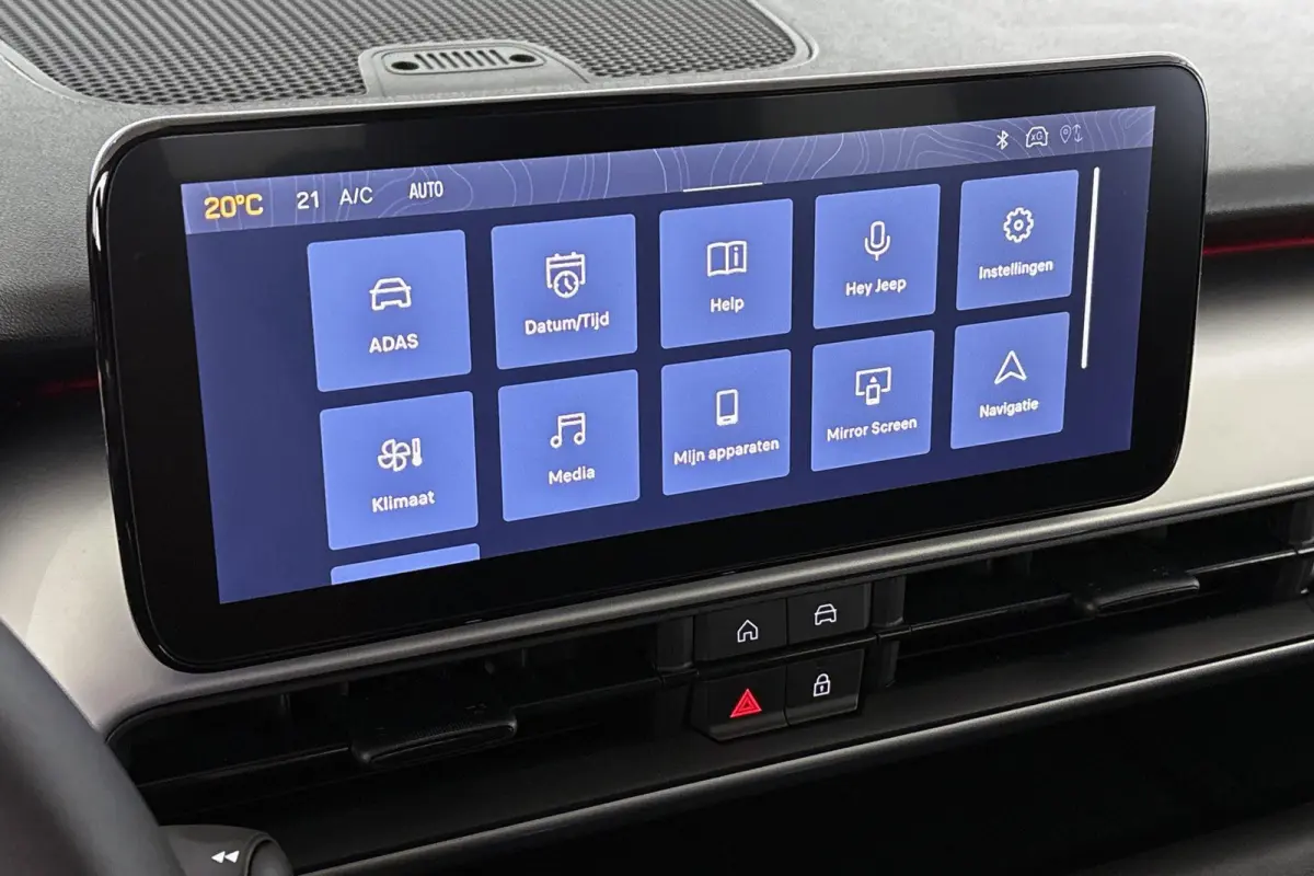 1.2 e-Hybrid Summit Adaptive Cruise Keyless JBL Full-LED