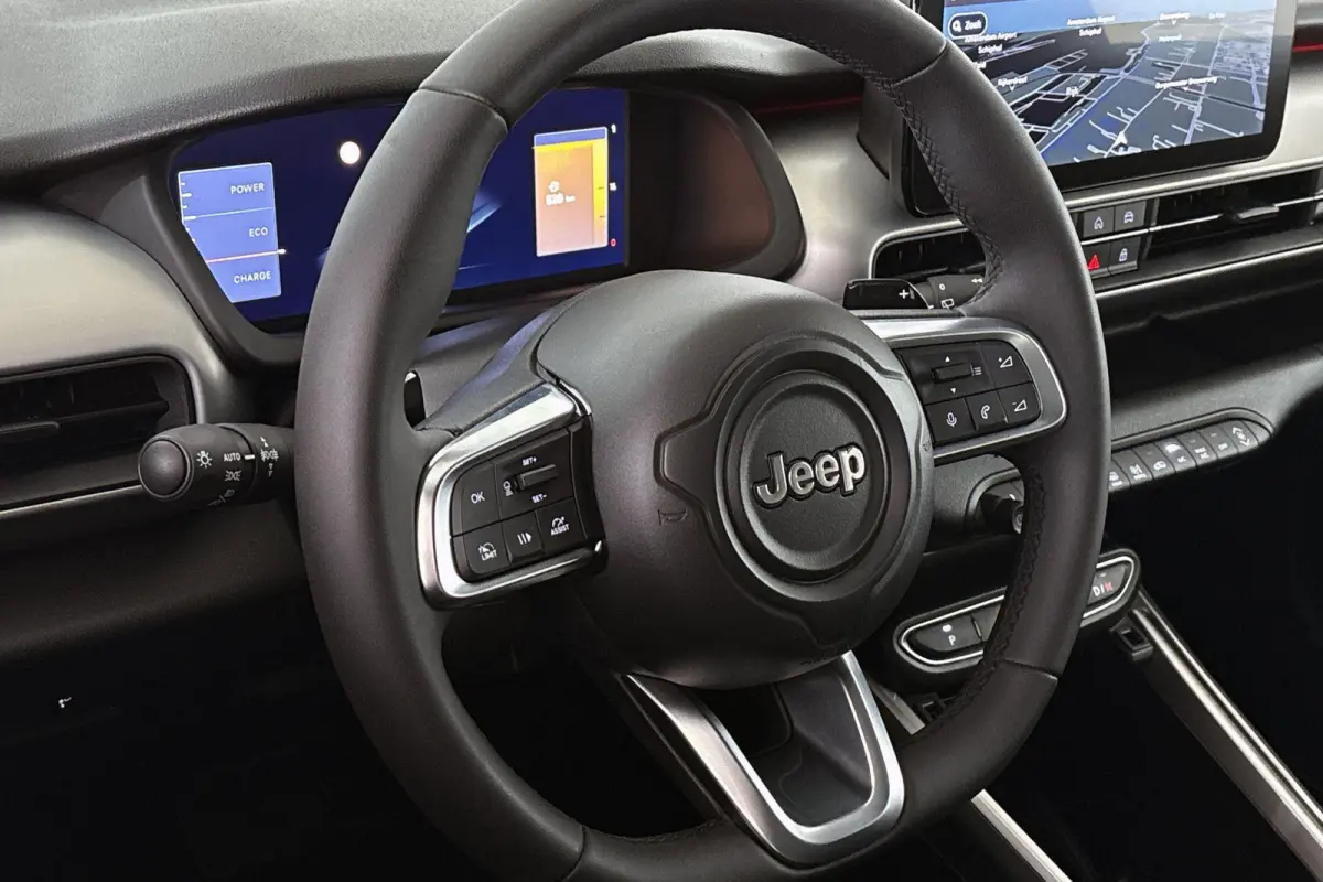 1.2 e-Hybrid Summit Adaptive Cruise Keyless JBL Full-LED