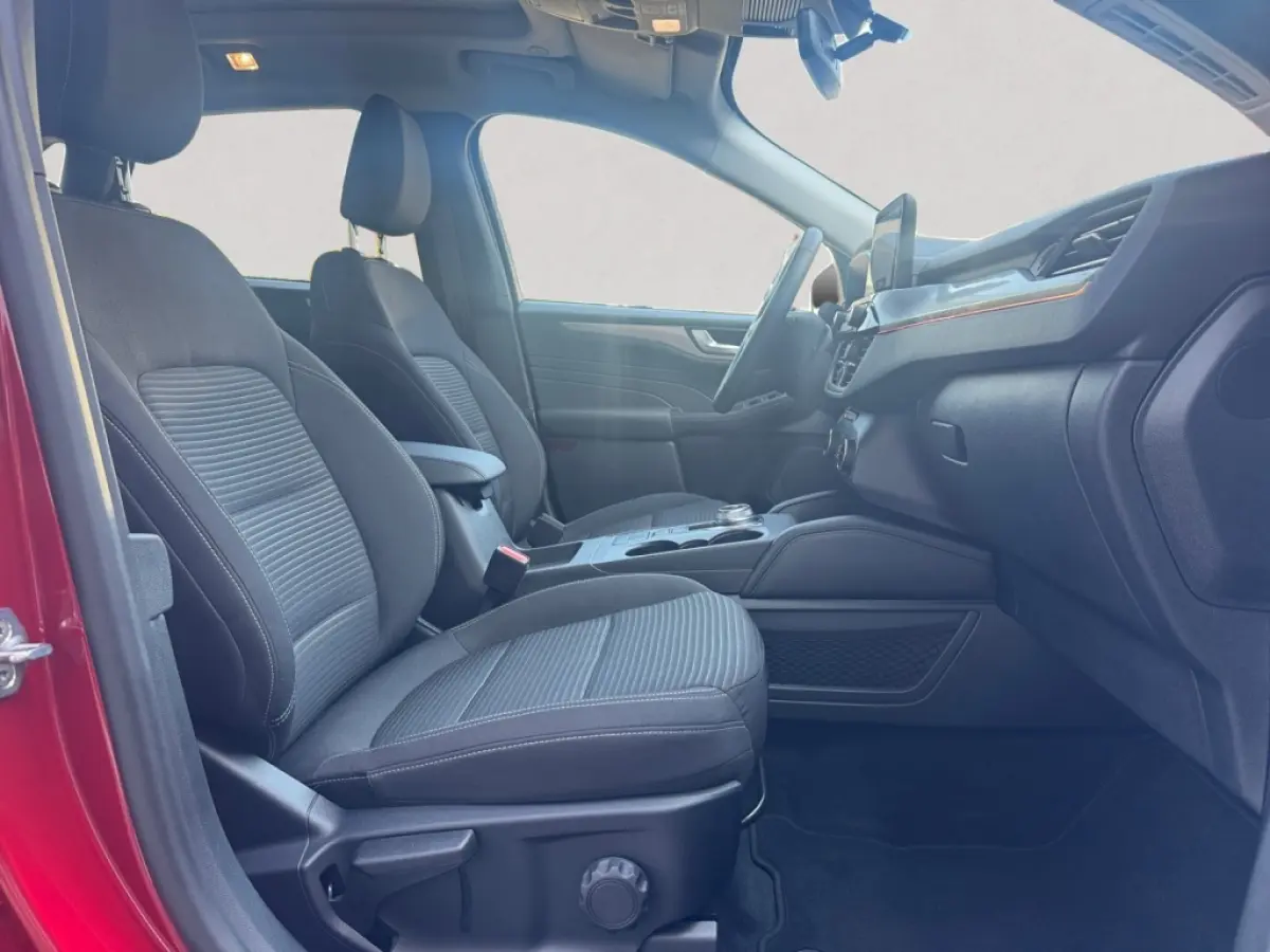 Ford Kuga 2.5 PHEV Titanium stoel/stuurverwarming | panoramadak