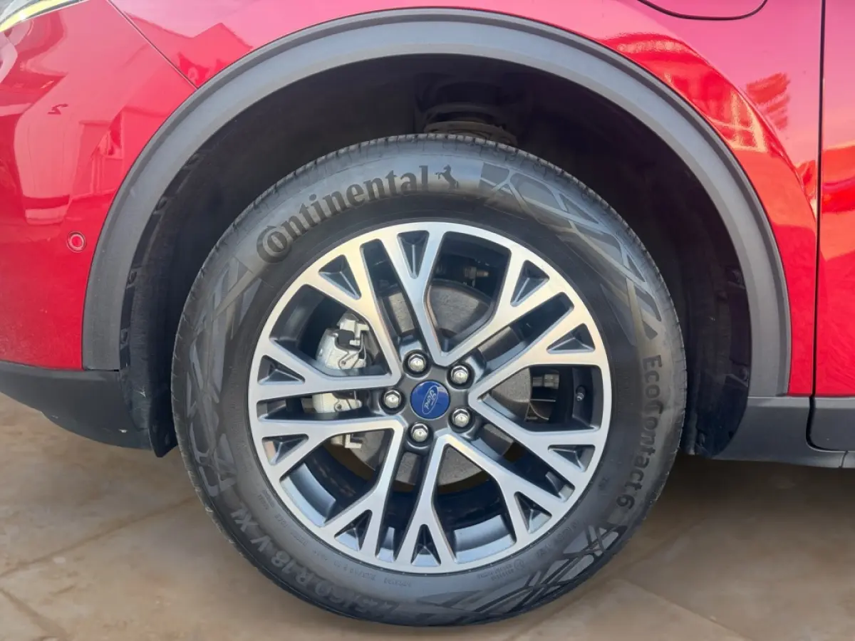 Ford Kuga 2.5 PHEV Titanium stoel/stuurverwarming | panoramadak