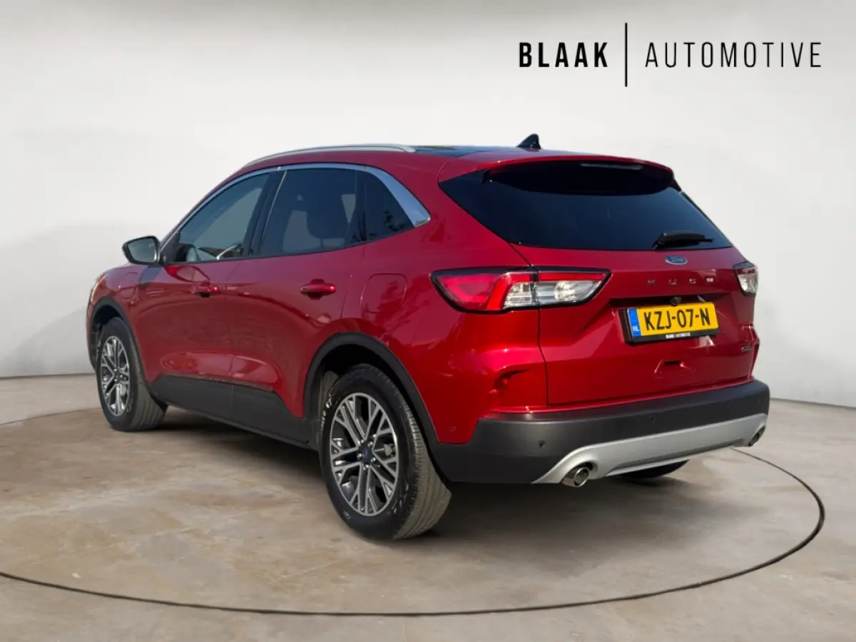 Ford Kuga 2.5 PHEV Titanium stoel/stuurverwarming | panoramadak