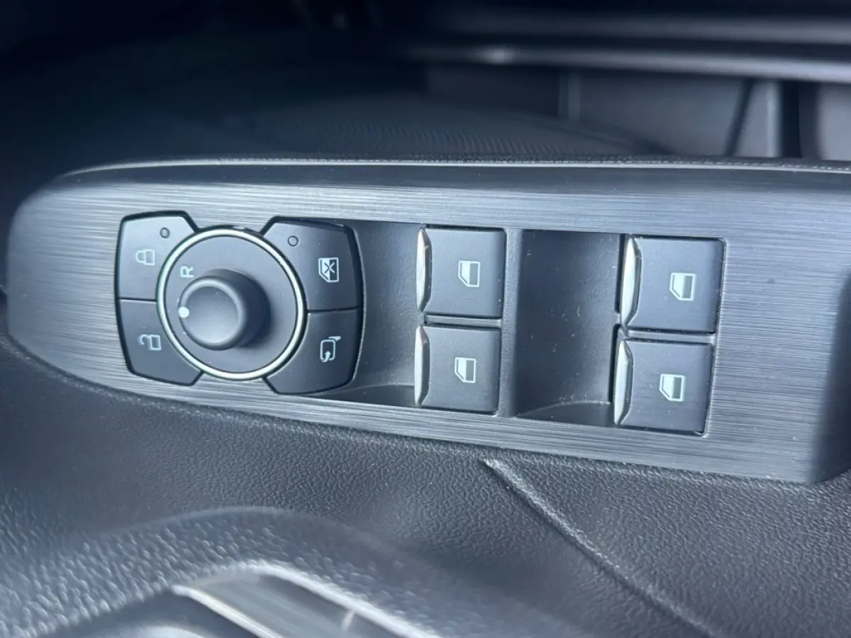 Ford Kuga 2.5 PHEV Titanium stoel/stuurverwarming | panoramadak