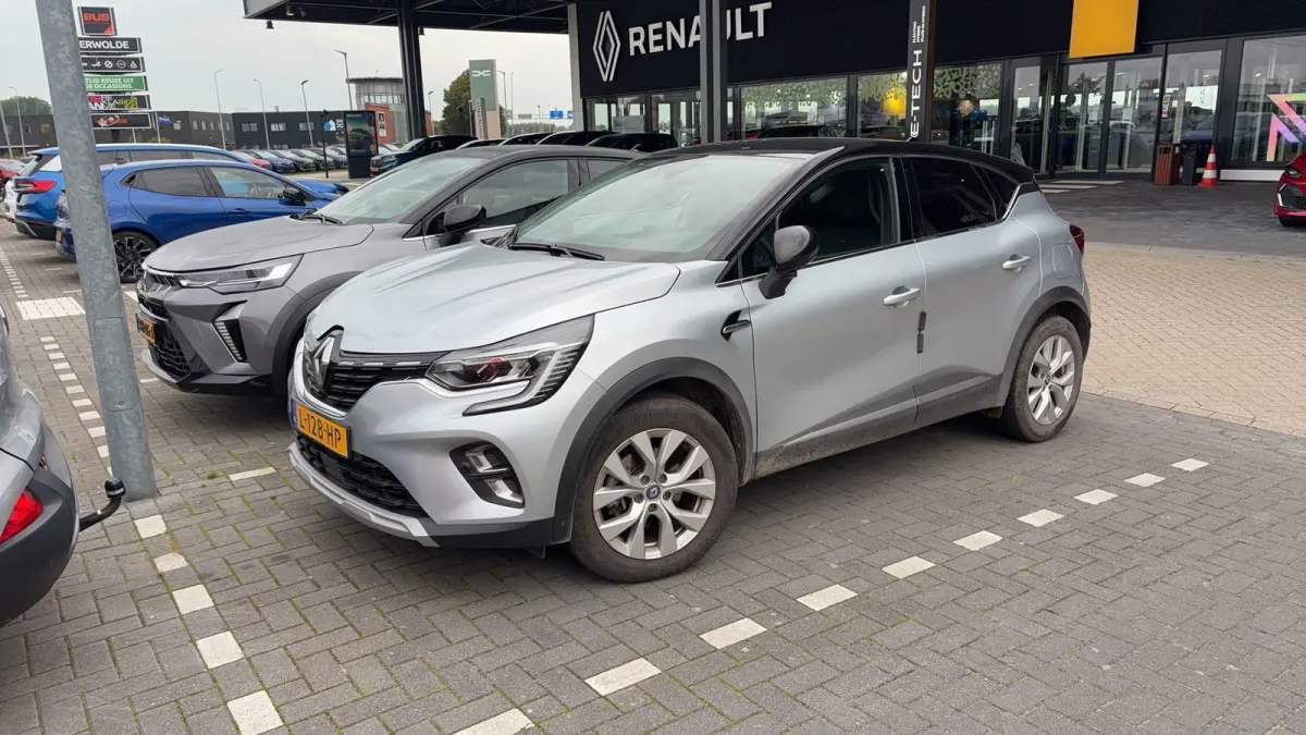 E-TECH plug-in hybrid 160 Intens | Achteruitrijcamera | Navigatie |