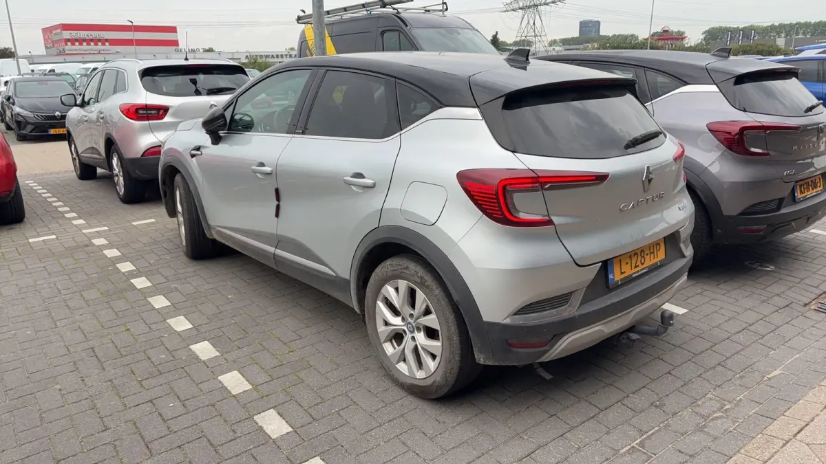 E-TECH plug-in hybrid 160 Intens | Achteruitrijcamera | Navigatie |