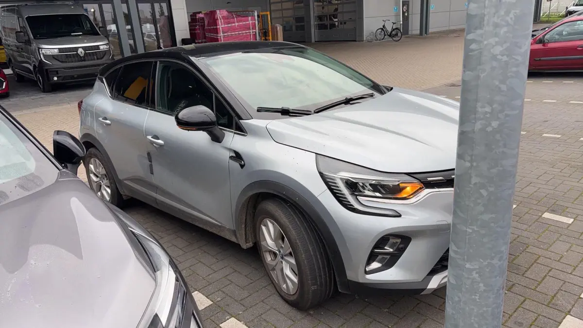 E-TECH plug-in hybrid 160 Intens | Achteruitrijcamera | Navigatie |