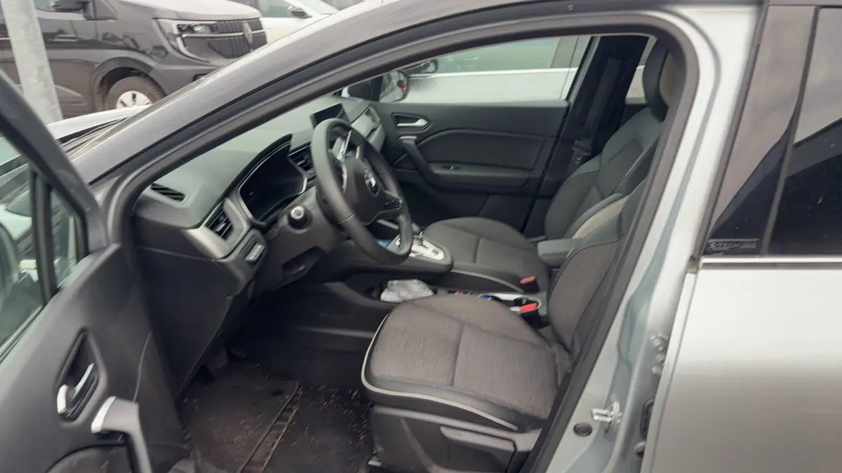 E-TECH plug-in hybrid 160 Intens | Achteruitrijcamera | Navigatie |