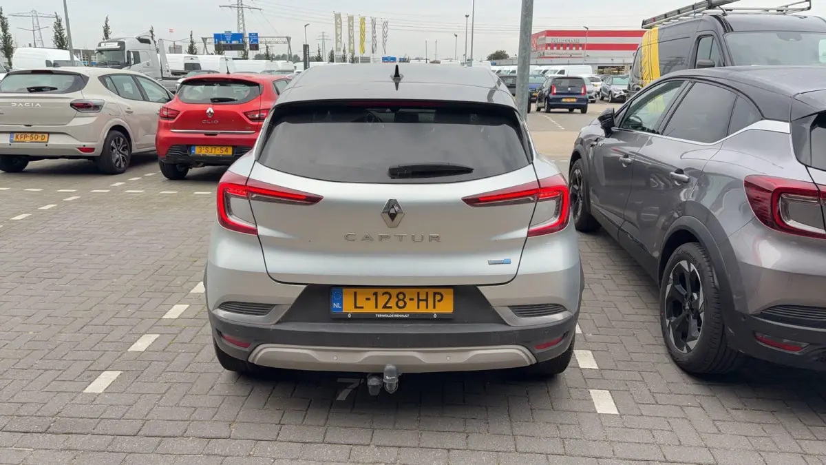 E-TECH plug-in hybrid 160 Intens | Achteruitrijcamera | Navigatie |